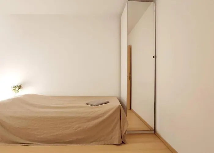 3 Bedroom House With 2 Bathrooms In - Haus Mit 3 Schlafzimmer 2 Badezimmer In Vakantiehuis *