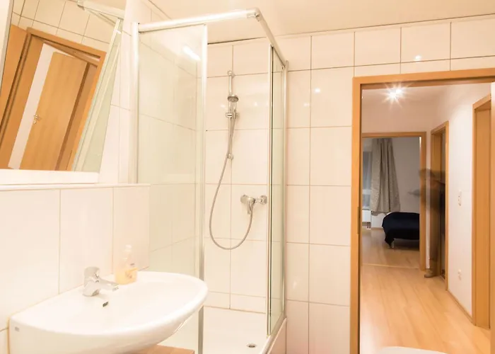 3 Bedroom House With 2 Bathrooms In - Haus Mit 3 Schlafzimmer 2 Badezimmer In Vakantiehuis *