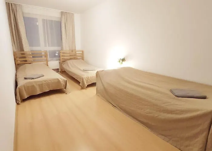 3 Bedroom House With 2 Bathrooms In - Haus Mit 3 Schlafzimmer 2 Badezimmer In *